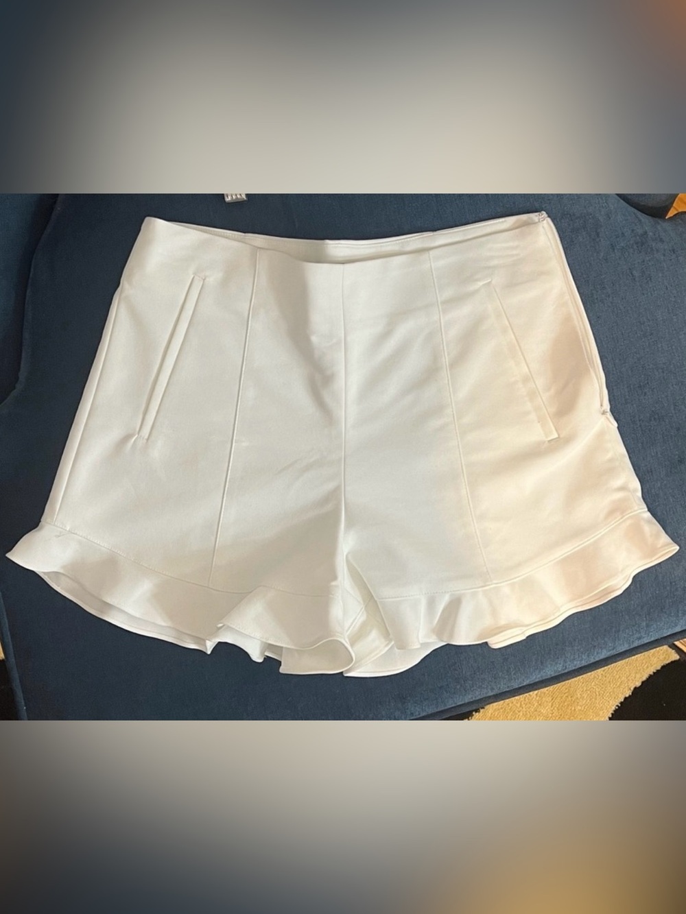 1. State white Ruffle Hem Shorts size 2